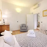 Palazzo Lenzi 아파트
