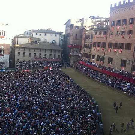 Palazzo Lenzi Apartmán Siena